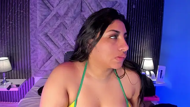 CANDYGABYY online show from November 2025 04:00:01 AM