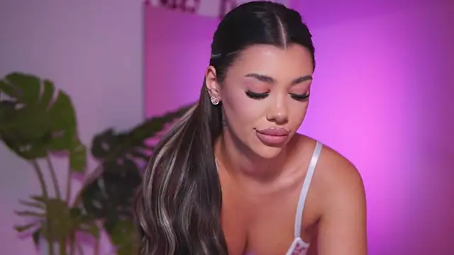 NatyDesiree online show from March 2025 11:22:02 AM