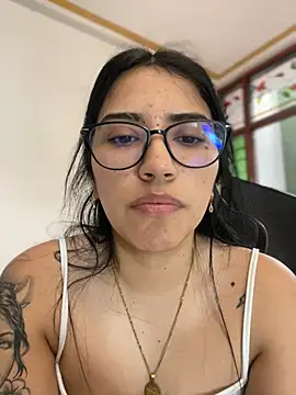 SaritaHot 69 online show from December 2024 06:42:01 PM