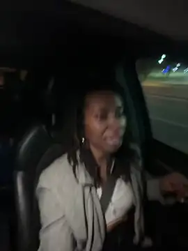 LeyaHoneybuns online show from January 2025 07:42:02 AM