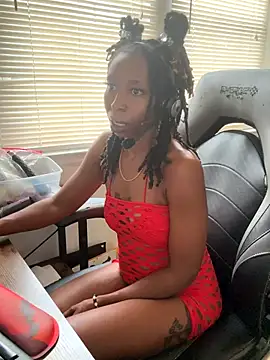 LeyaHoneybuns online show from September 2025 03:17:01 PM