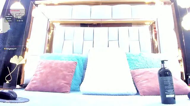 RileySweett online show from October 2025 11:53:02 AM