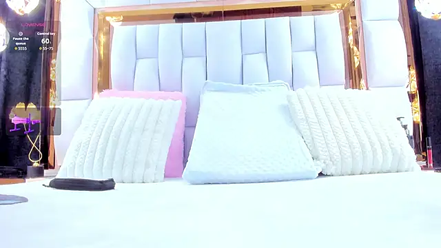 RileySweett online show from November 2025 11:43:02 AM