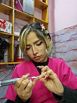 Snapshot of avery_fox chatting on March 2025 12:55:01 PM avery fox online show from March 2025 12:55:01 PM