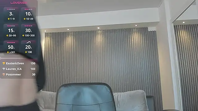 paulina sweett  online show from January 2025 05:56:01 PM