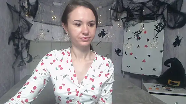 KaraCriegs online show from October 2025 05:46:02 PM