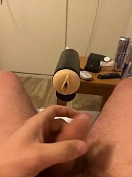 Snapshot of caliguy37 chatting on February 2025 08:40:02 AM caliguy37 online show from February 2025 08:40:02 AM