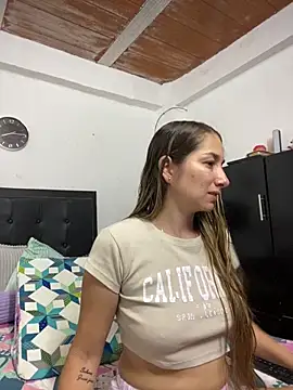 Iris love18 online show from February 2025 01:15:02 AM