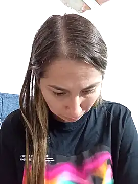 Iris love18 online show from October 2025 05:12:01 PM