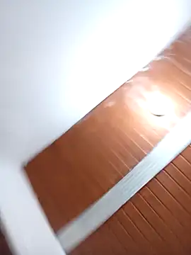 Iris love18 online show from November 2025 03:03:02 PM