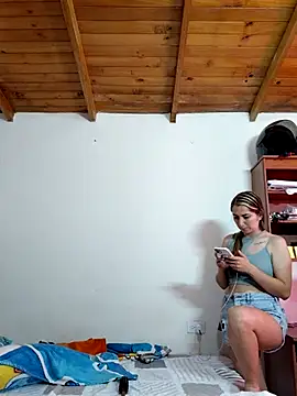 Iris love18 online show from February 2026 02:38:02 PM