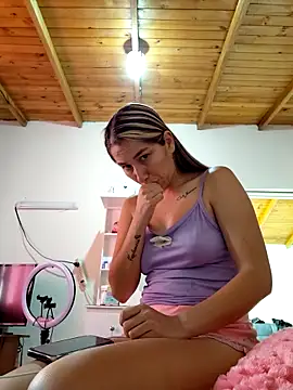 Iris love18 online show from April 2026 02:12:02 PM