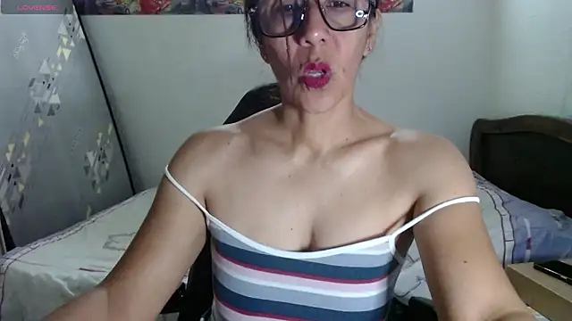 Snapshot of horny_paty chatting on June 2026 10:18:01 AM horny paty online show from June 2026 10:18:01 AM