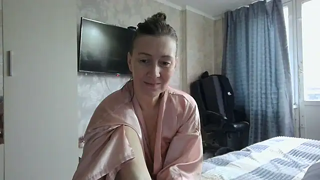 WindChristy online show from November 2025 12:05:02 PM