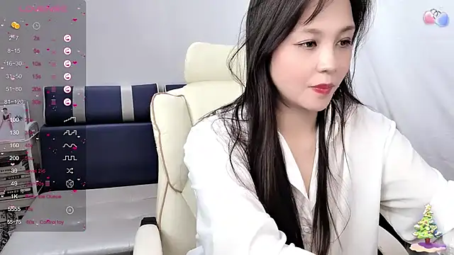 Snapshot of Toookiss chatting on February 2025 02:31:02 PM Toookiss online show from February 2025 02:31:02 PM