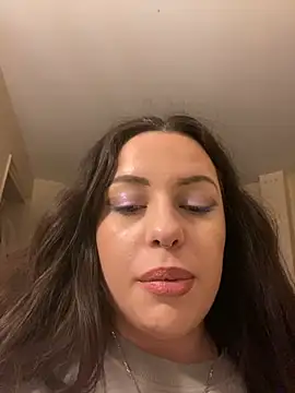 milkyhonybaby online show from March 2025 08:00:02 PM