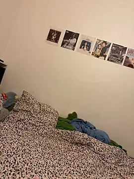 milkyhonybaby online show from October 2025 10:48:02 PM