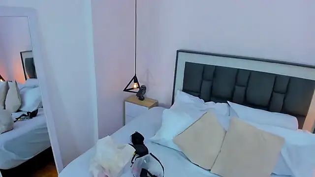 victoria cooper3 online show from November 2025 09:28:02 AM