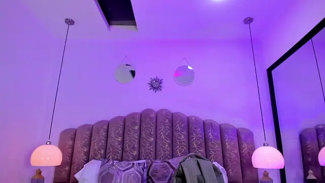 victoria cooper3 online show from March 2026 12:23:02 PM