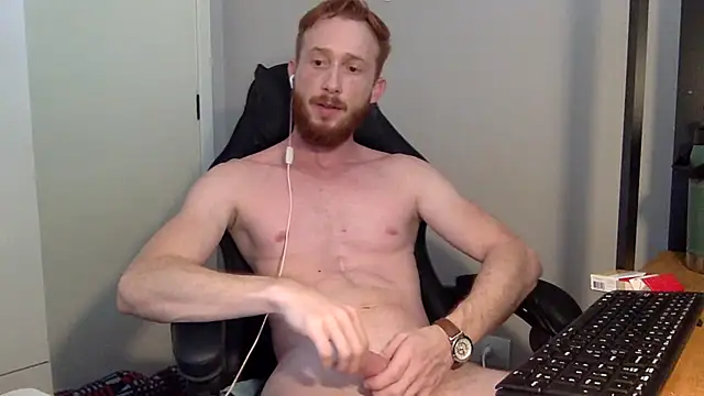 Snapshot of Smoker_Ginger chatting on March 2025 06:01:02 PM Smoker Ginger online show from March 2025 06:01:02 PM