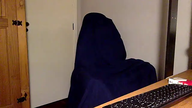 Snapshot of Smoker_Ginger chatting on November 2025 12:31:02 AM Smoker Ginger online show from November 2025 12:31:02 AM