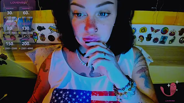 EllieOz online show from November 2025 03:15:02 PM