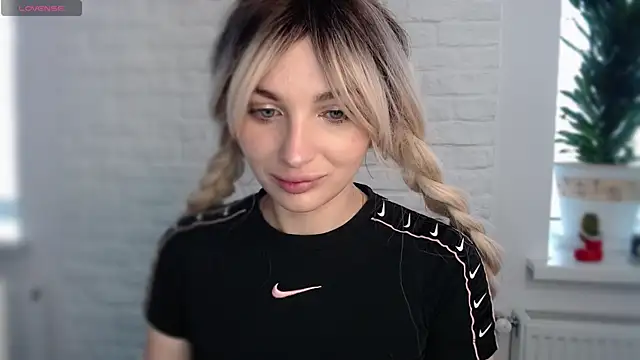 Yoda21 online show from January 2025 09:37:02 AM