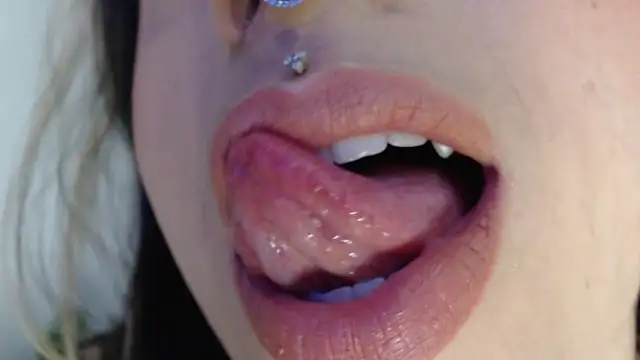 KinaCooper online show from February 2025 12:04:01 AM