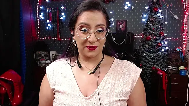 Snapshot of andreafetishx chatting on December 2024 08:34:02 PM andreafetishx online show from December 2024 08:34:02 PM