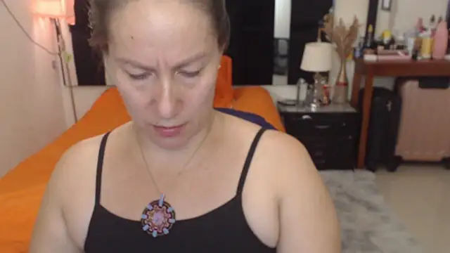 CATRINA-83 online show from November 2025 09:37:02 PM