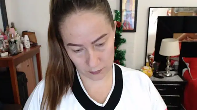 CATRINA-83 online show from December 2025 01:25:01 AM