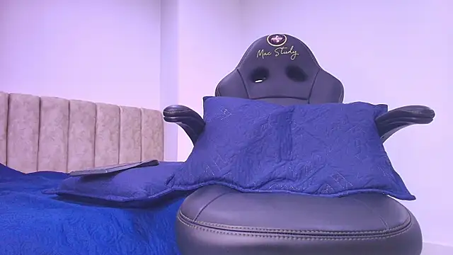 arl chloee online show from January 2026 03:09:02 AM