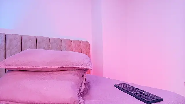 Snapshot of arl_chloee chatting on February 2026 03:03:02 AM arl chloee online show from February 2026 03:03:02 AM