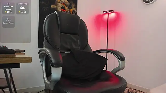 Nicolas Fellener online show from October 2025 04:02:02 AM