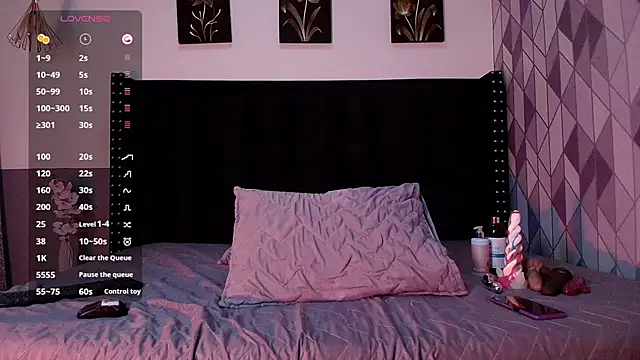 Snapshot of shybutdirtygirrll chatting on February 2025 06:40:02 PM shybutdirtygirrll online show from February 2025 06:40:02 PM