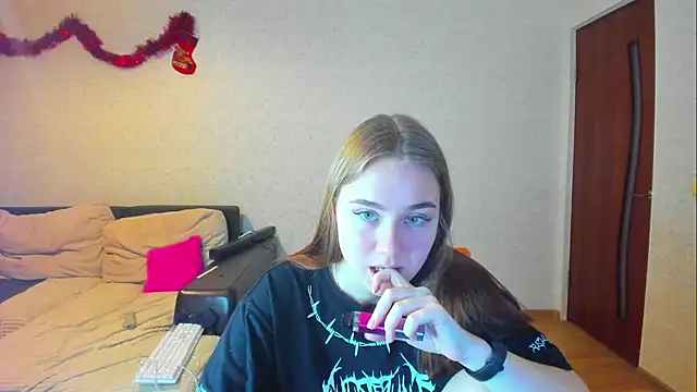 natali2550 online show from December 2024 09:01:01 PM