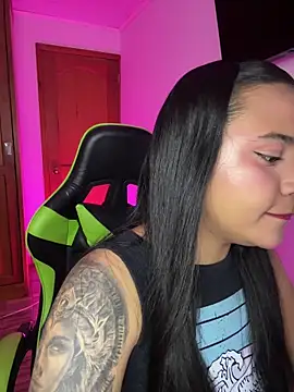 leila 22 online show from March 2026 07:26:02 AM