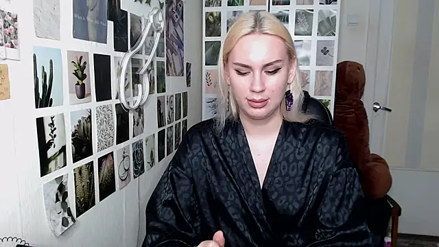 CapriScorpion online show from October 2025 10:38:02 AM