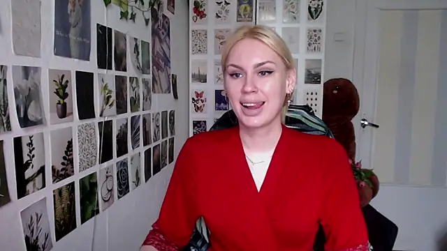 Snapshot of CapriScorpion chatting on May 2026 01:39:02 PM CapriScorpion online show from May 2026 01:39:02 PM