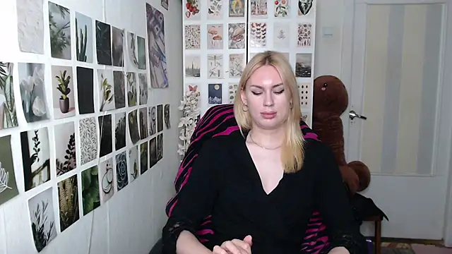 CapriScorpion online show from July 2026 06:20:01 PM