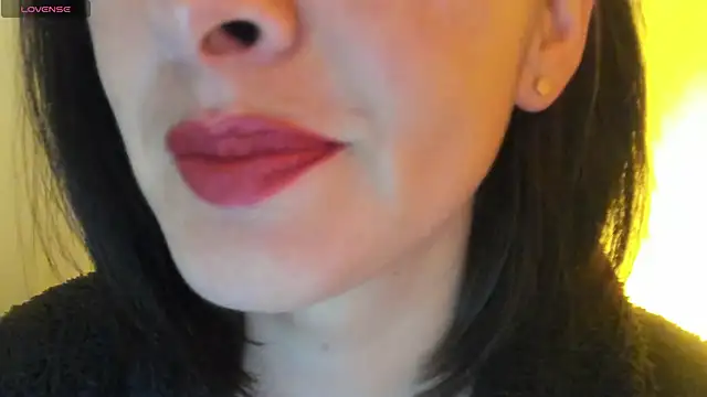 queen fetish online show from October 2025 02:12:02 PM