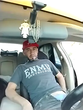 Snapshot of prettyboi6992 chatting on October 2025 12:30:02 AM prettyboi6992 online show from October 2025 12:30:02 AM