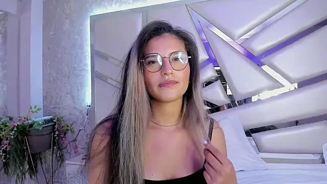 Miia002 online show from February 2025 03:13:02 AM