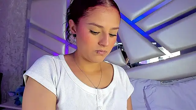 Miia002 online show from September 2025 03:21:01 AM