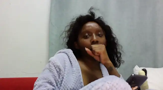 Snapshot of Sexxybella27 chatting on February 2025 11:53:02 PM Sexxybella27 online show from February 2025 11:53:02 PM