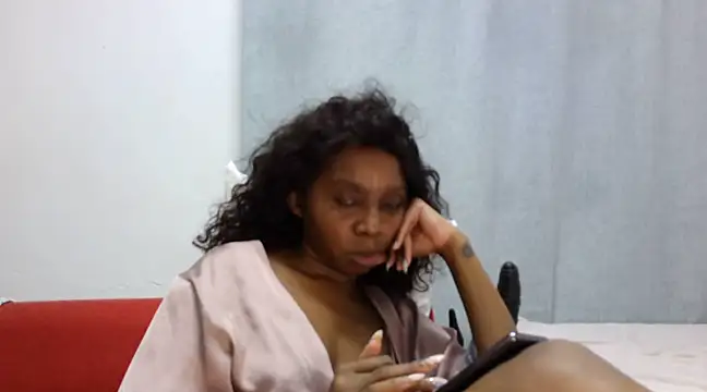 Snapshot of Sexxybella27 chatting on February 2025 07:11:01 PM Sexxybella27 online show from February 2025 07:11:01 PM