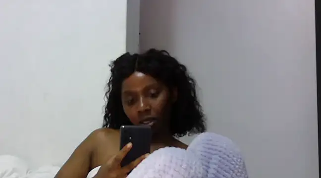 Snapshot of Sexxybella27 chatting on February 2025 08:36:01 PM Sexxybella27 online show from February 2025 08:36:01 PM