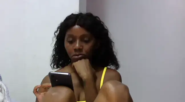 Snapshot of Sexxybella27 chatting on February 2025 10:42:02 PM Sexxybella27 online show from February 2025 10:42:02 PM