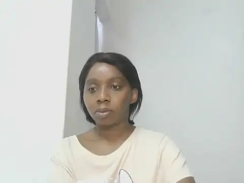 Snapshot of Sexxybella27 chatting on October 2025 05:32:02 PM Sexxybella27 online show from October 2025 05:32:02 PM