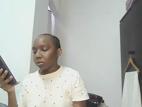 Snapshot of Sexxybella27 chatting on November 2025 05:56:02 PM Sexxybella27 online show from November 2025 05:56:02 PM